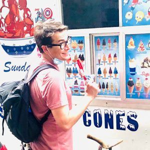 Meet your Posher, Douglas